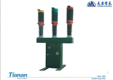 Outdoor HV Porcelain Stanchion Type Vacuum Circuit Breaker Filled With SF6