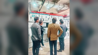 Transparencia de fábrica: visita al sitio del cliente para realizar pedidos