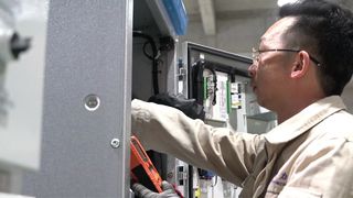 Dentro de Tianan: prueba de aparamenta in situ