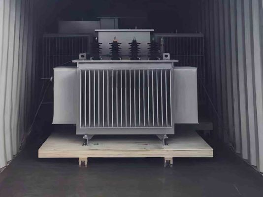 Transformador sumergido en aceite de 750 KVA para aislamiento en redes industriales de distribución de energía