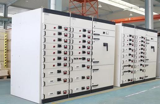Aparamenta de Baja Tensión Diseñada para Sistemas Eléctricos de 4000A con Rango de Voltaje de 690V 1000V y Certificación IEC61439 2