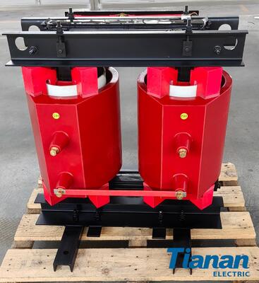 Transformadores de interior de resina fundida de refrigeración de capacidad nominal de 33 KVA Equipo eléctrico duradero para aplicaciones industriales