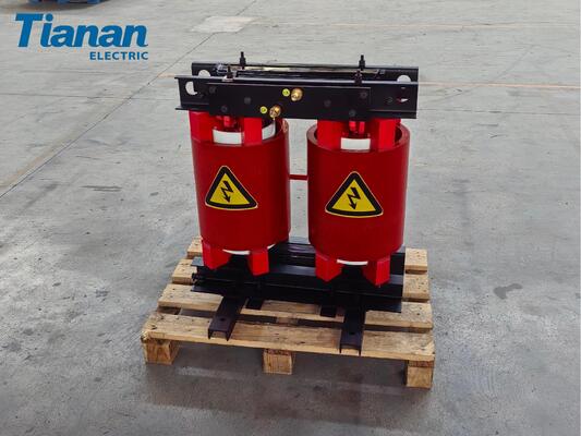 Transformadores de tipo resina fundida de 208 W sin pérdida de carga que incorporan protección IP00 para garantizar la distribución de energía eléctrica