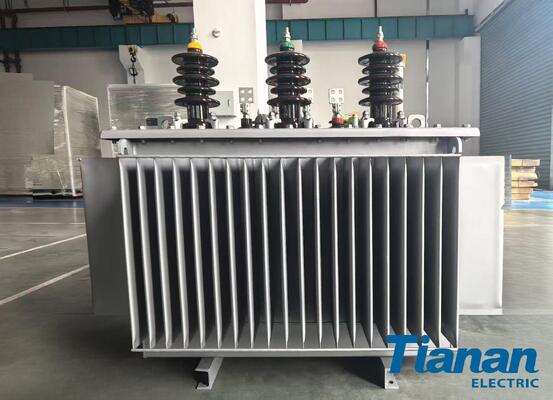 Tensión de ruptura 54kV Transformador sumergido en aceite con método de enfriamiento ONAN que proporciona conversión y distribución de energía eléctrica
